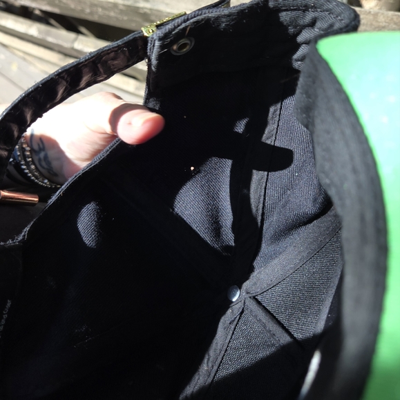 Snapback Original BioWorld faux snakeskin black & gold WUTANG 2015 lid - Picture 4 of 9